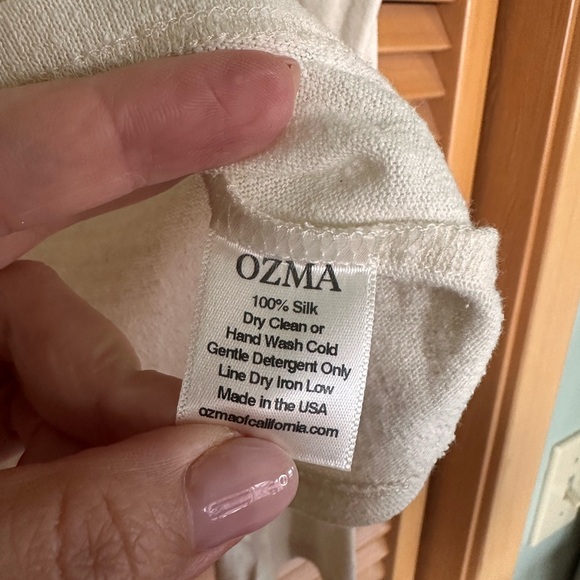 Ozma White Long-Sleeve Scoop Neck Women's Top - raw silk - Picture 3 of 3